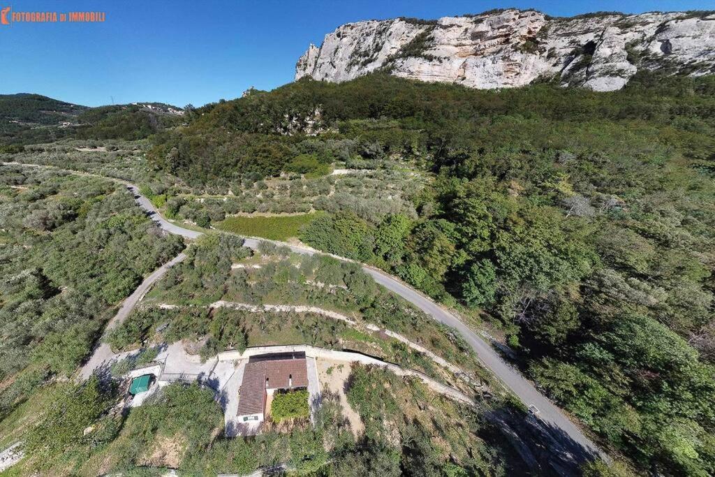 Casetta Di Monte Cucco Orco Feglino Esterno foto